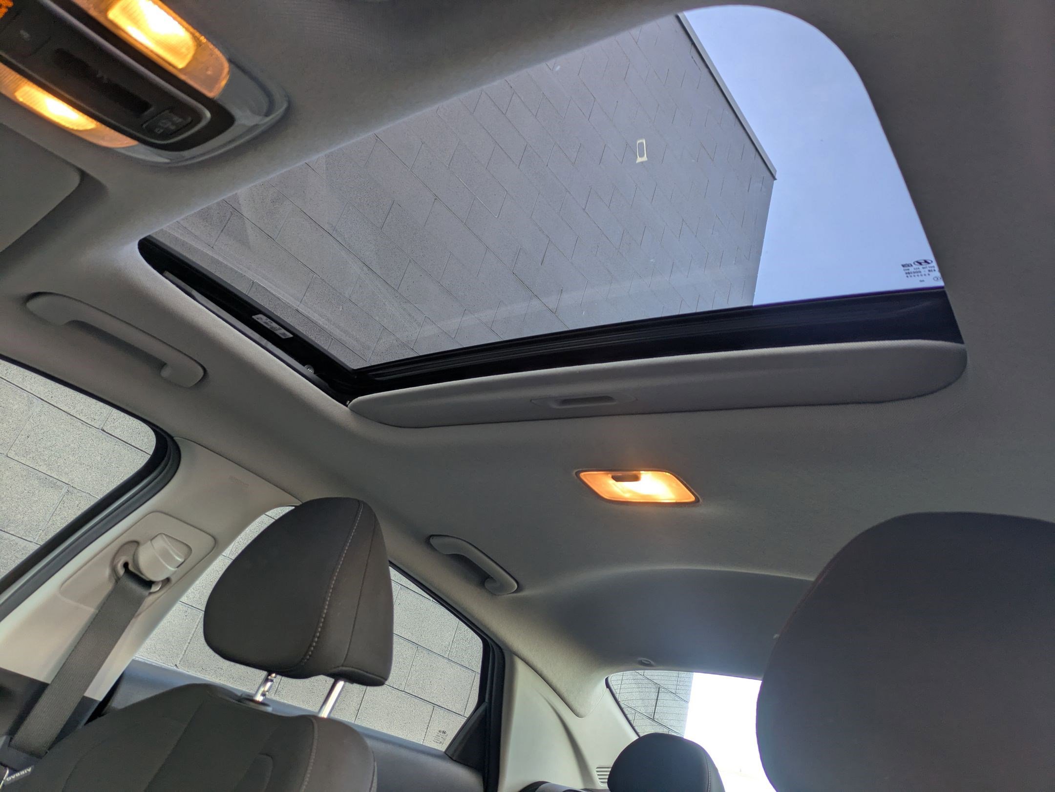 Used 2024 Hyundai Elantra SEL w/ Convenience Package image 20