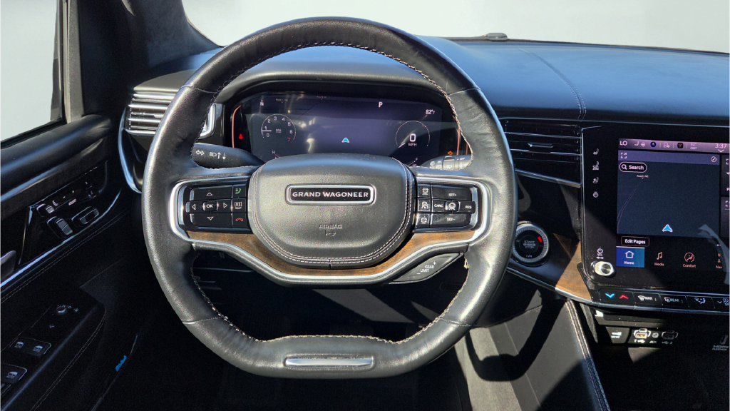 Used 2022 Jeep Grand Wagoneer Series II w/ Convenience Group III AWD/4WD image 28