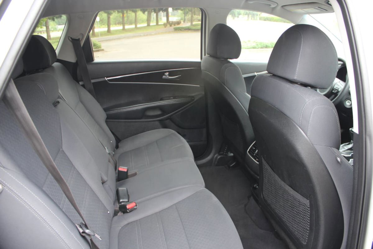 Used 2018 Kia Sorento FWD image 22