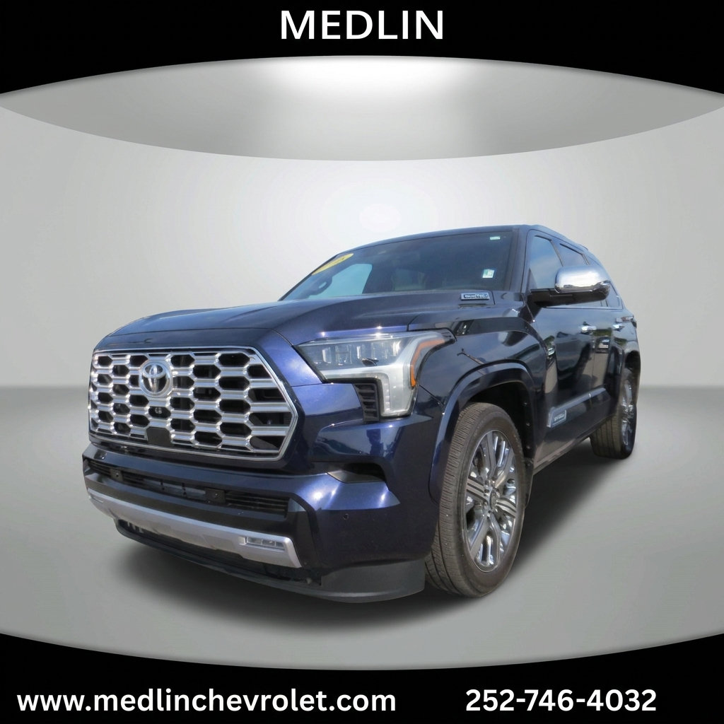 Used 2025 Toyota Sequoia Capstone AWD/4WD image 3