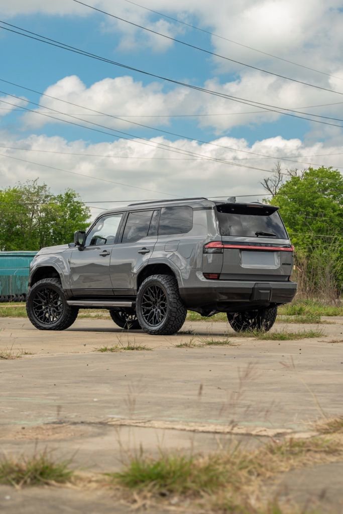 Used 2026 Lexus GX 550 w/ Accessory Package (2T) image 14