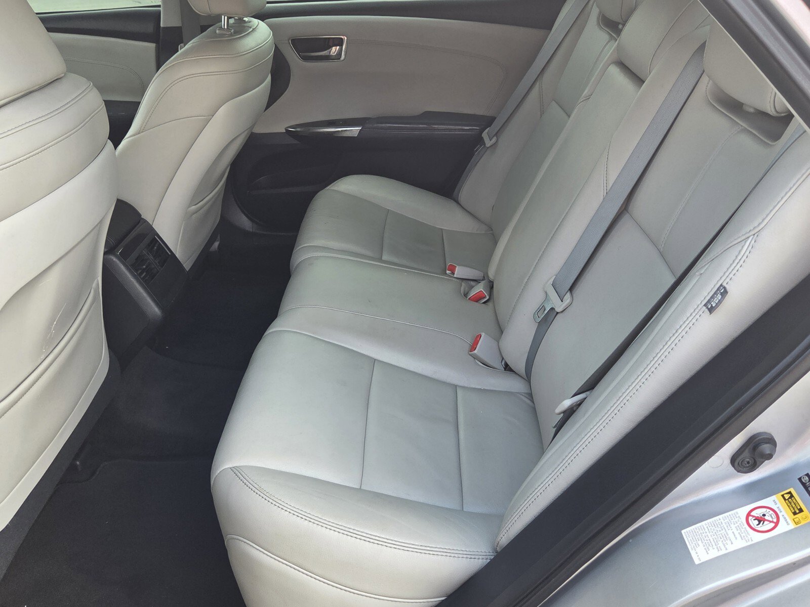 Used 2015 Toyota Avalon XLE Touring FWD image 5