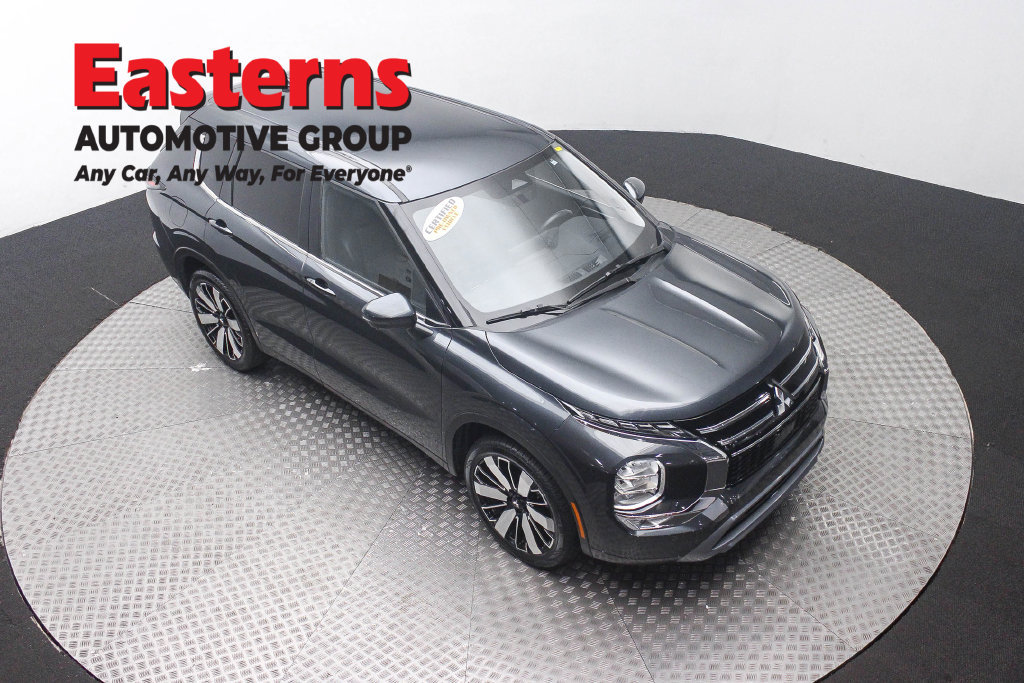 Used 2025 Mitsubishi Outlander SE FWD image 4