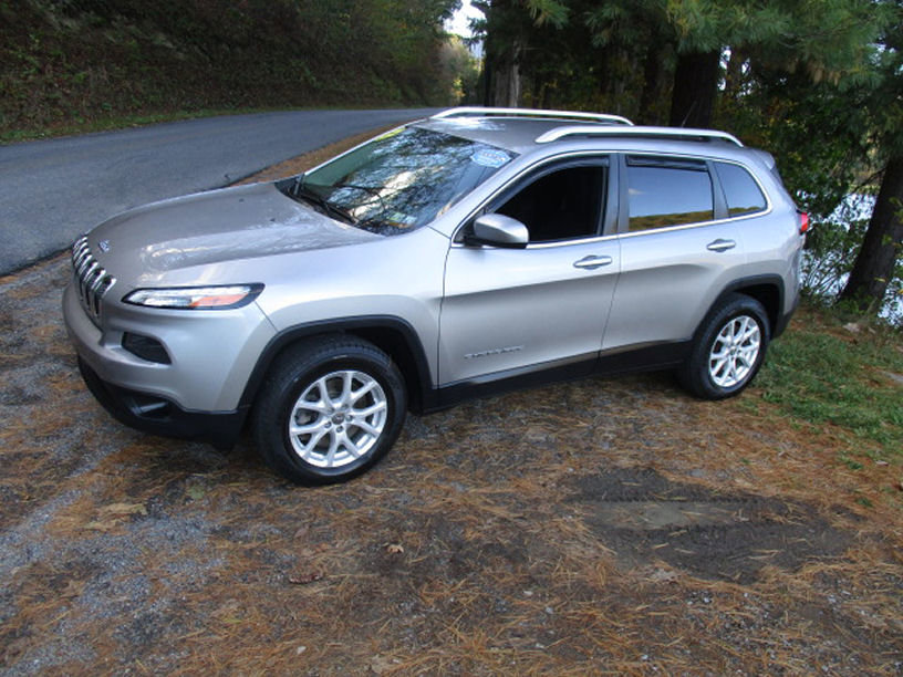 Used 2015 Jeep Cherokee Latitude w/ Cold Weather Group