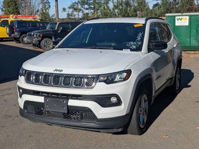 Used 2024 Jeep Compass Latitude image 7