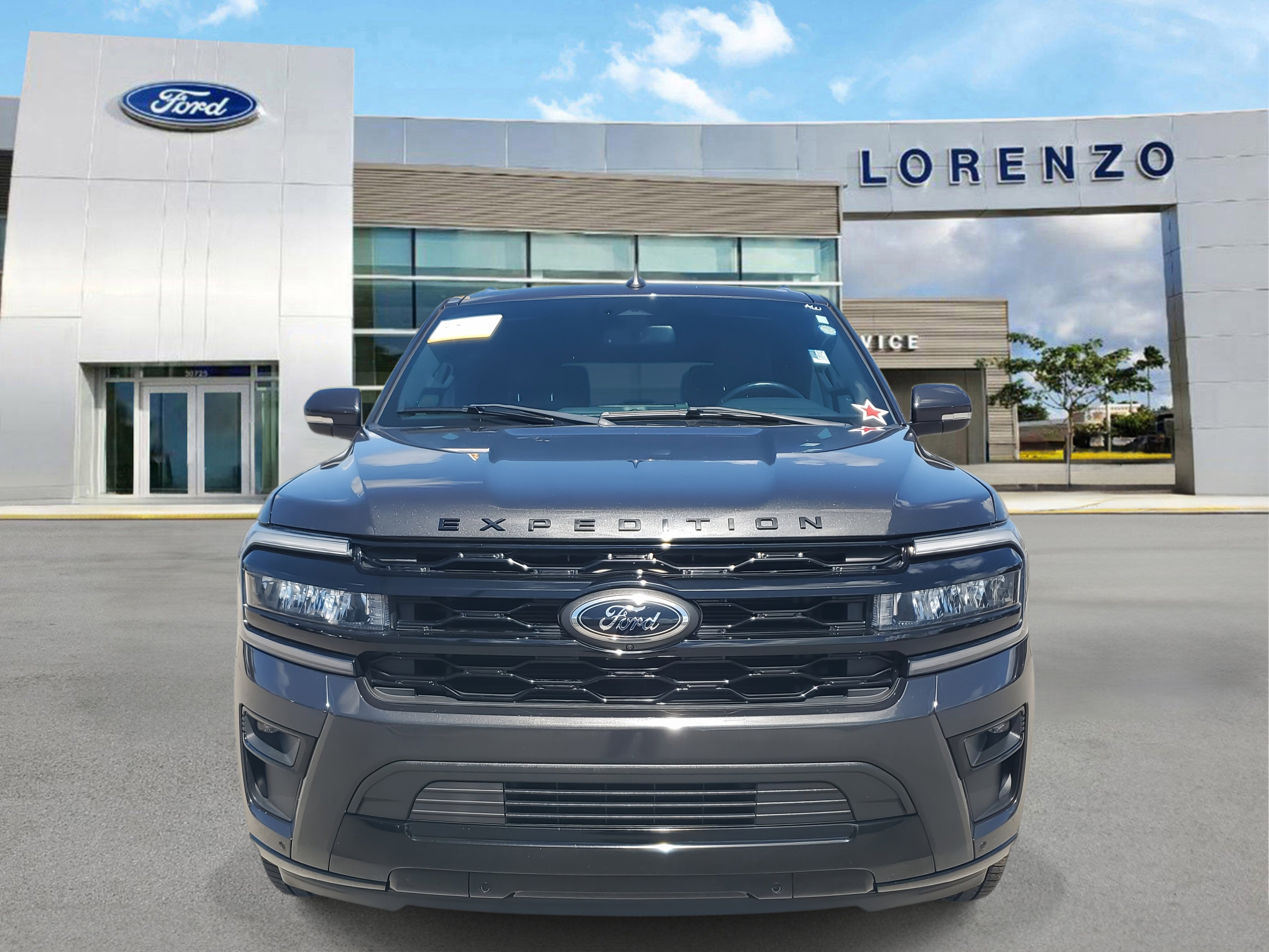 Certified 2023 Ford Expedition Limited image 2