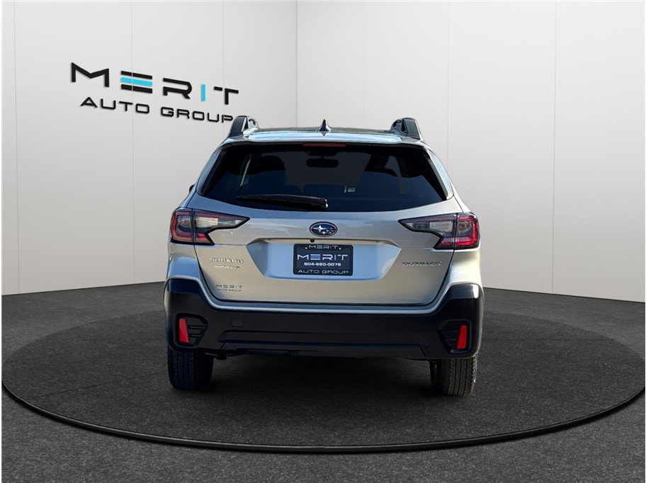 Used 2020 Subaru Outback Premium image 8