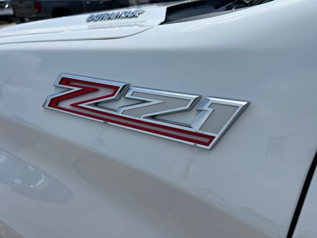 Used 2023 Chevrolet Silverado 1500 LTZ w/ Technology Package AWD/4WD image 15