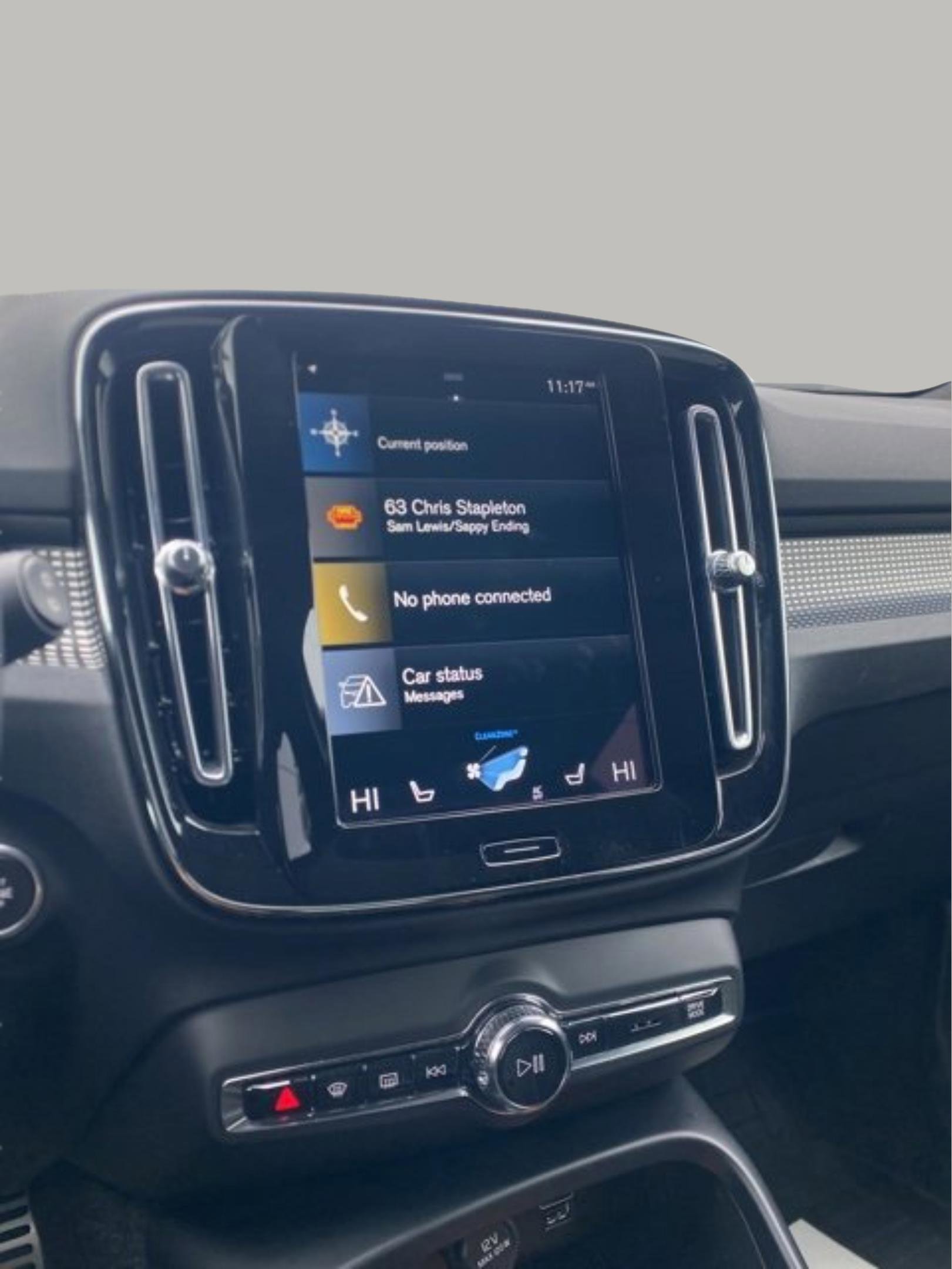 Used 2022 Volvo XC40 T4 R-Design w/ Climate Package image 24