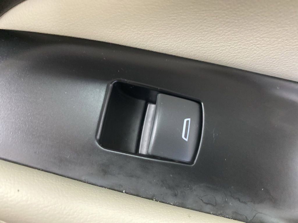Used 2023 Buick Enclave Essence w/ LPO, Floor Liner Package AWD/4WD image 26