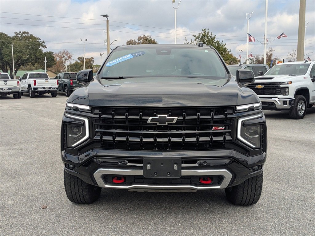 Used 2025 Chevrolet Suburban Z71 image 8