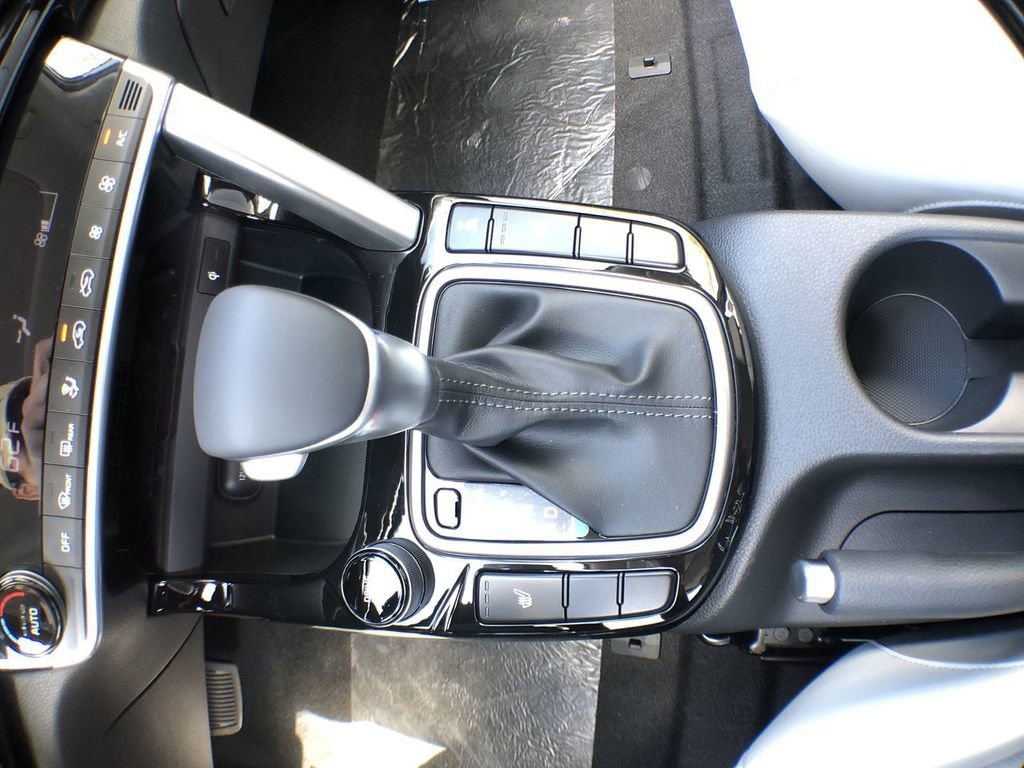 Used 2021 Kia Seltos EX image 40