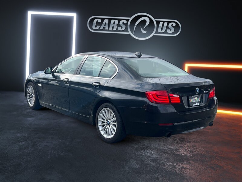 Used 2011 BMW 535i Sedan RWD image 3