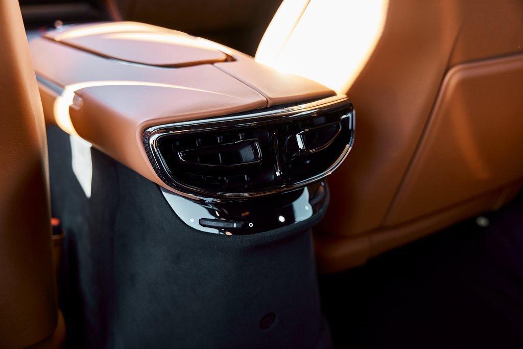 Used 2026 Ferrari Purosangue image 68