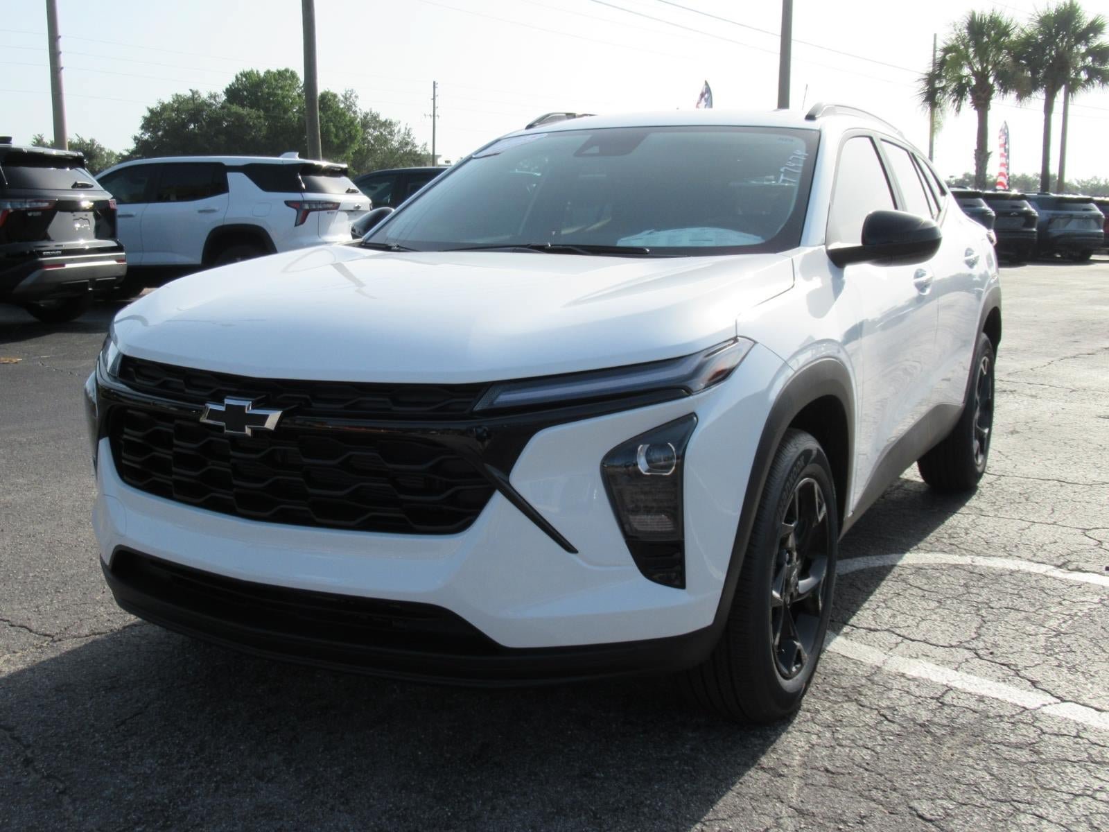 New 2026 Chevrolet Trax LT w/ Driver Confidence Package FWD image 2