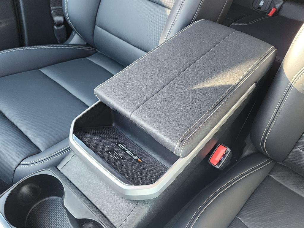 New 2026 GMC Terrain Elevation w/ Elevation Premium Package AWD/4WD image 31