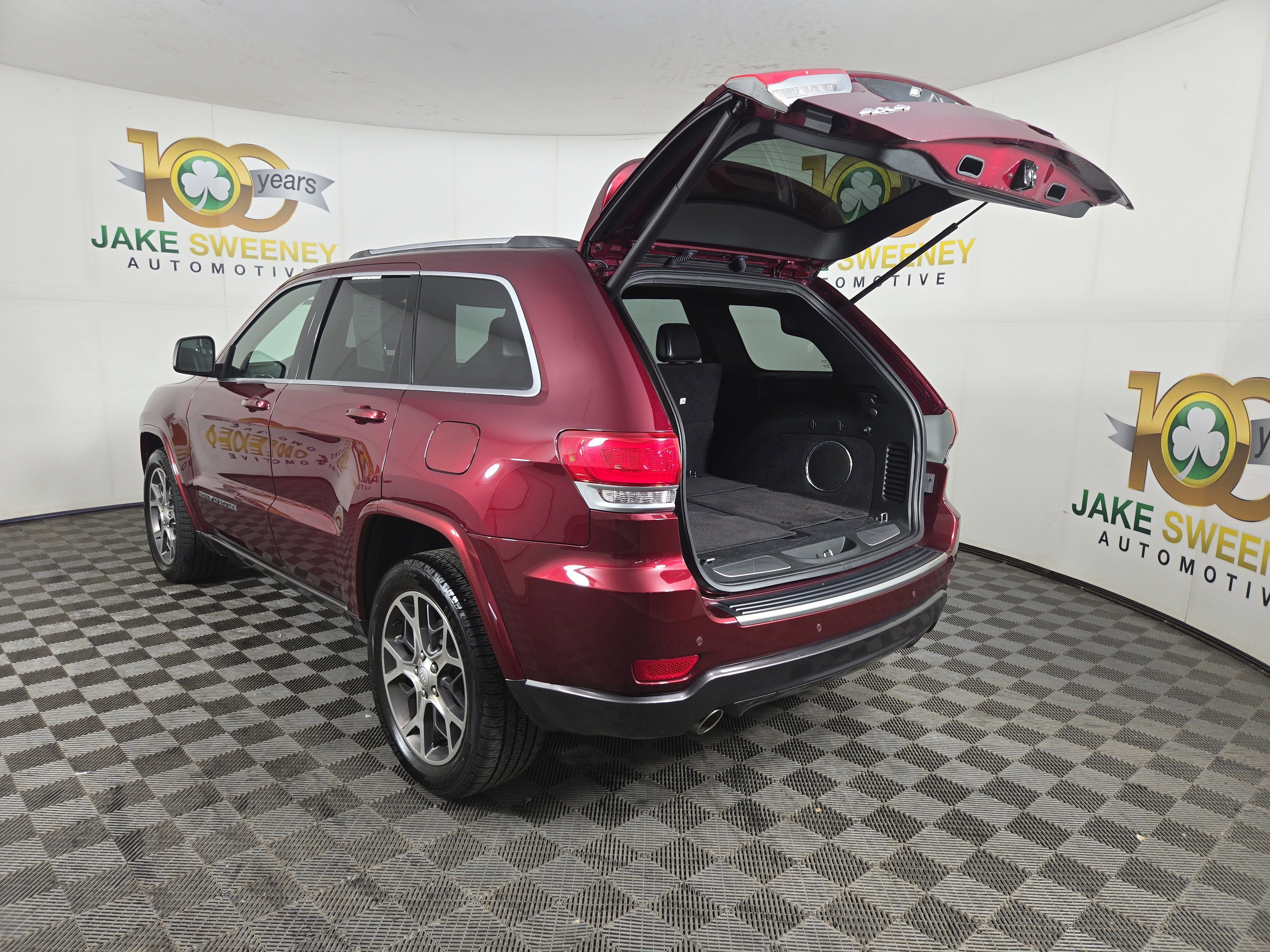 Used 2018 Jeep Grand Cherokee Limited AWD/4WD image 33