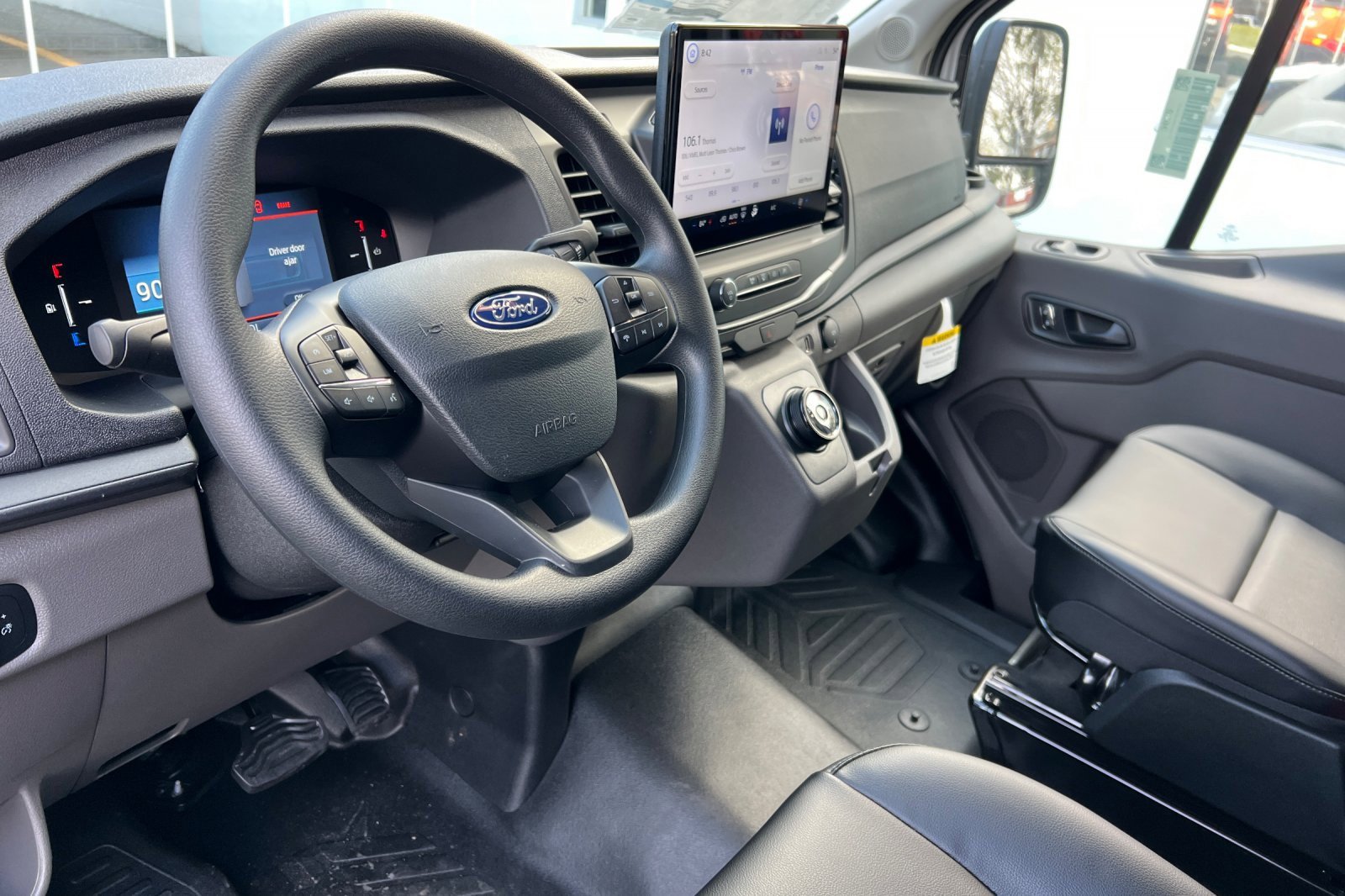 New 2026 Ford E-Transit 148 High Roof Extended w/ Load Area Protection Package image 10