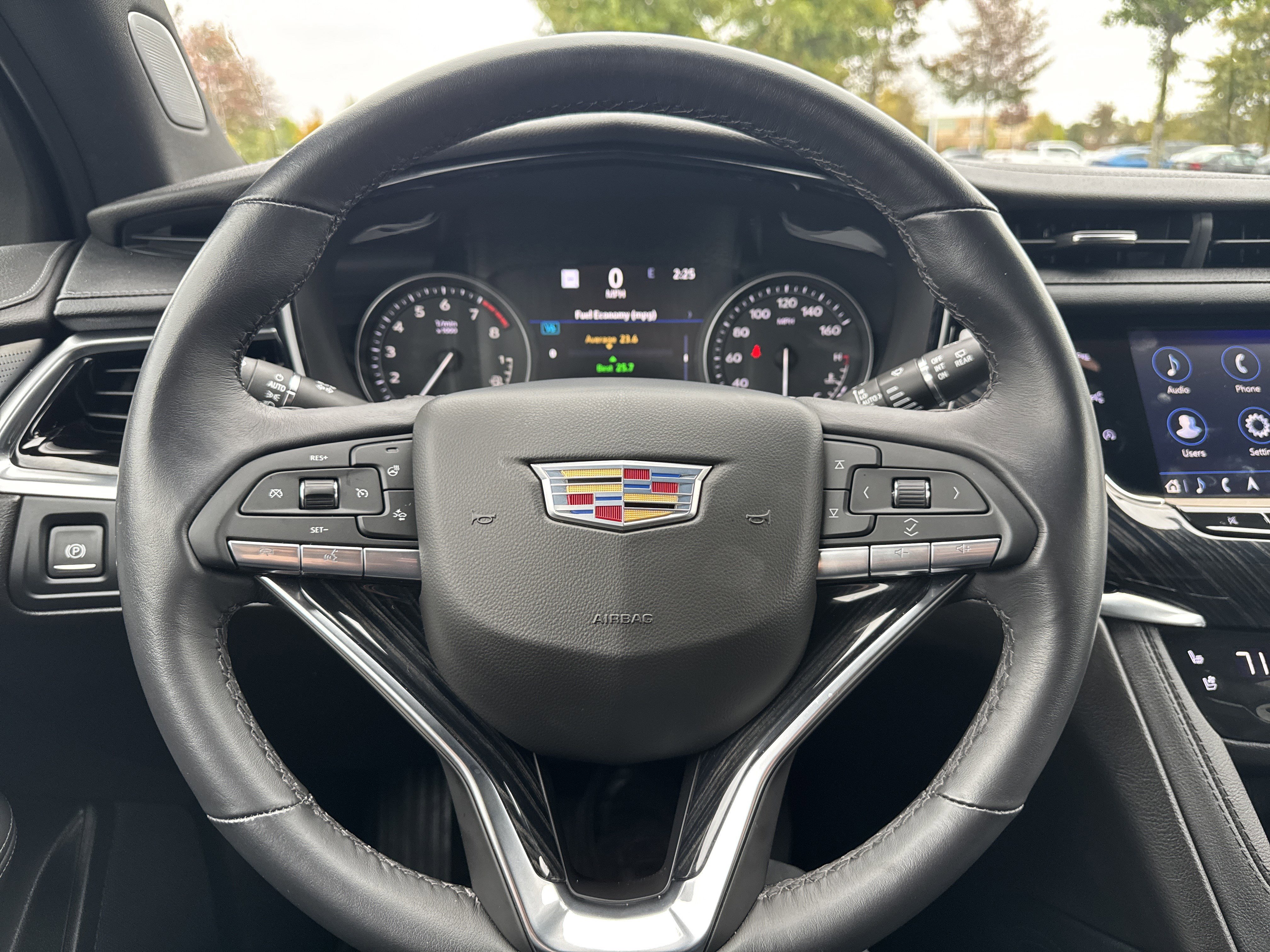 Used 2025 Cadillac XT6 Premium Luxury w/ Technology Package image 17