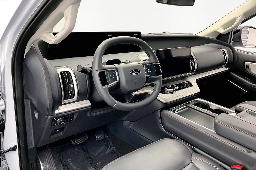 Used 2025 Ford Expedition Max Active image 14