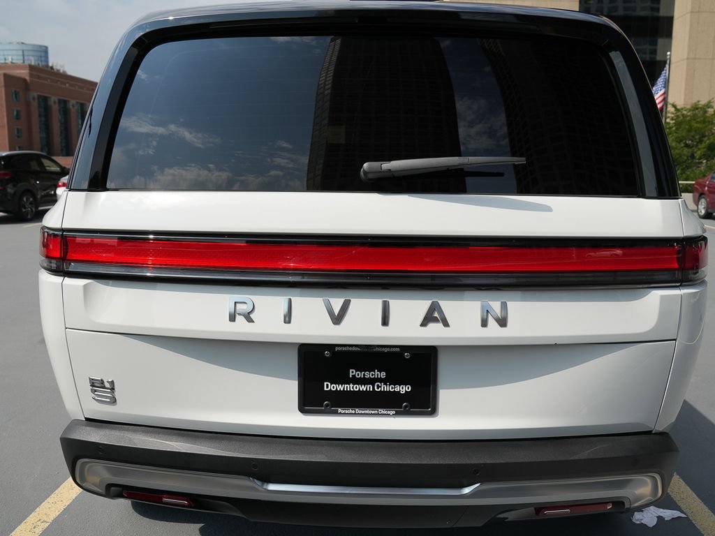 Used 2025 Rivian R1S Adventure Dual AWD/4WD image 12