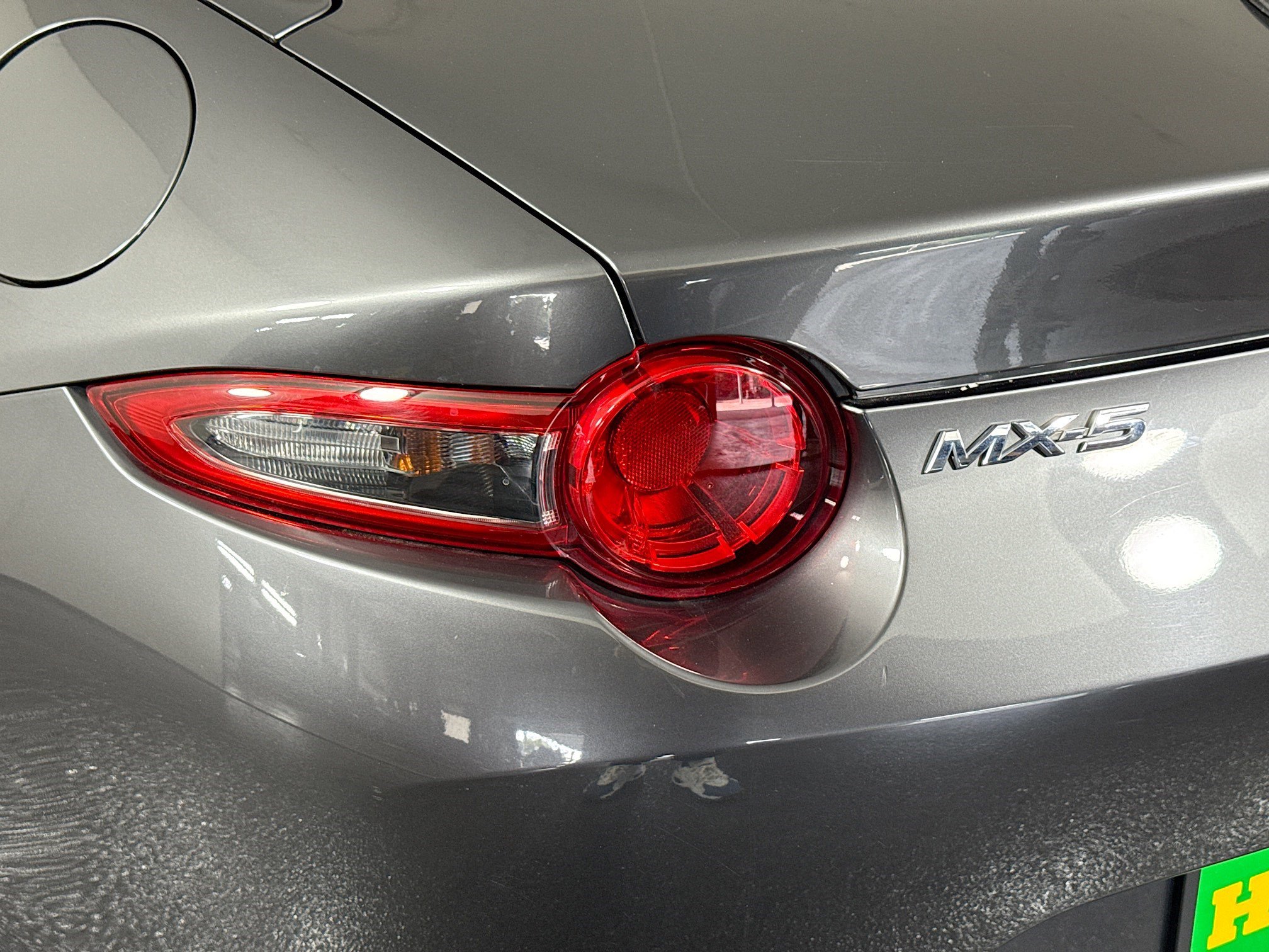 Used 2017 MAZDA MX-5 Miata RF Grand Touring image 31