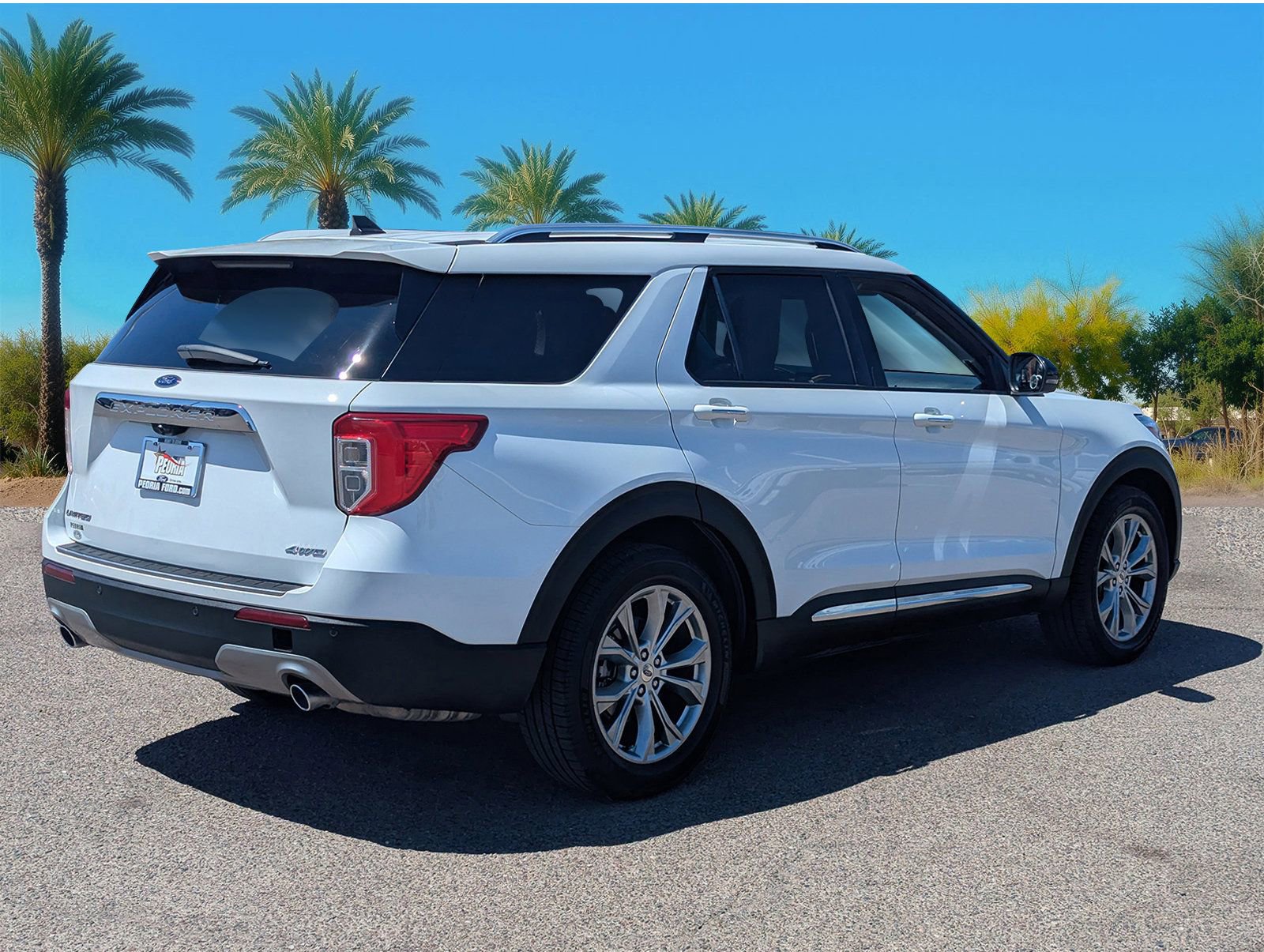Used 2021 Ford Explorer Limited w/ Equipment Group 301A AWD/4WD image 5