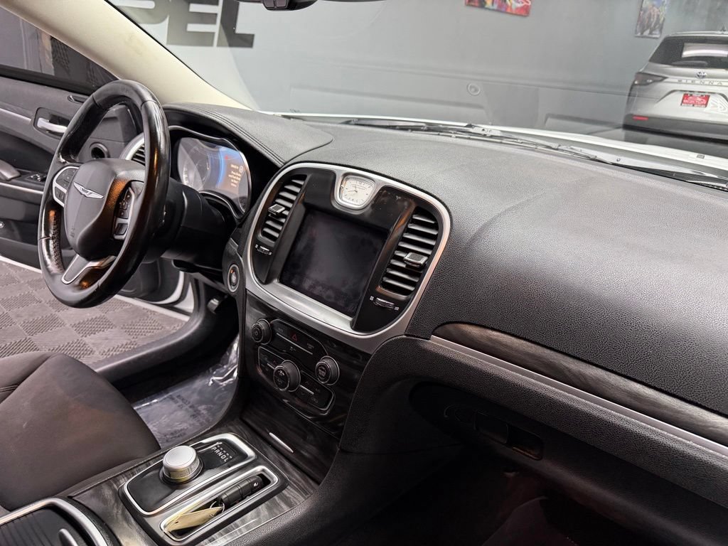 Used 2019 Chrysler 300 Touring w/ Sport Appearance Package RWD image 49