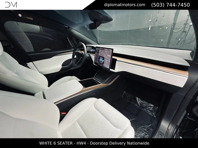 Used 2025 Tesla Model X AWD/4WD image 18
