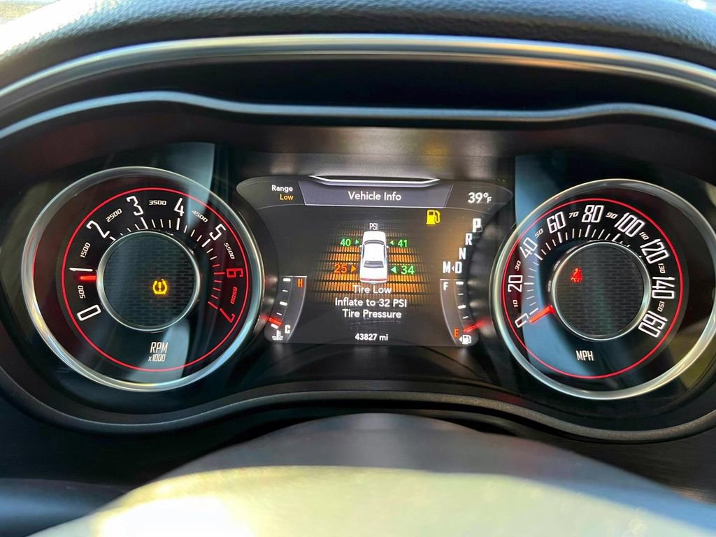 Used 2015 Dodge Challenger R/T w/ Quick Order Package 28B R/T image 22