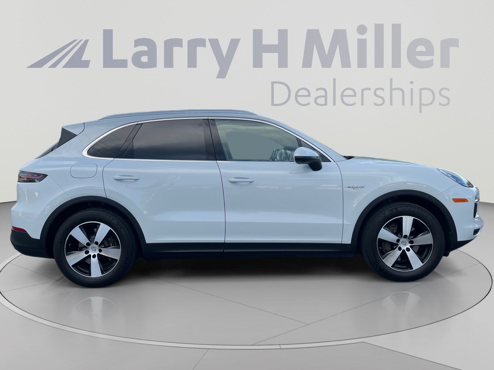 Used 2022 Porsche Cayenne E-Hybrid AWD/4WD image 6