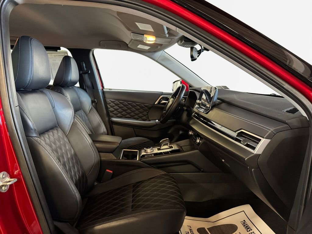 Used 2022 Mitsubishi Outlander SEL image 26