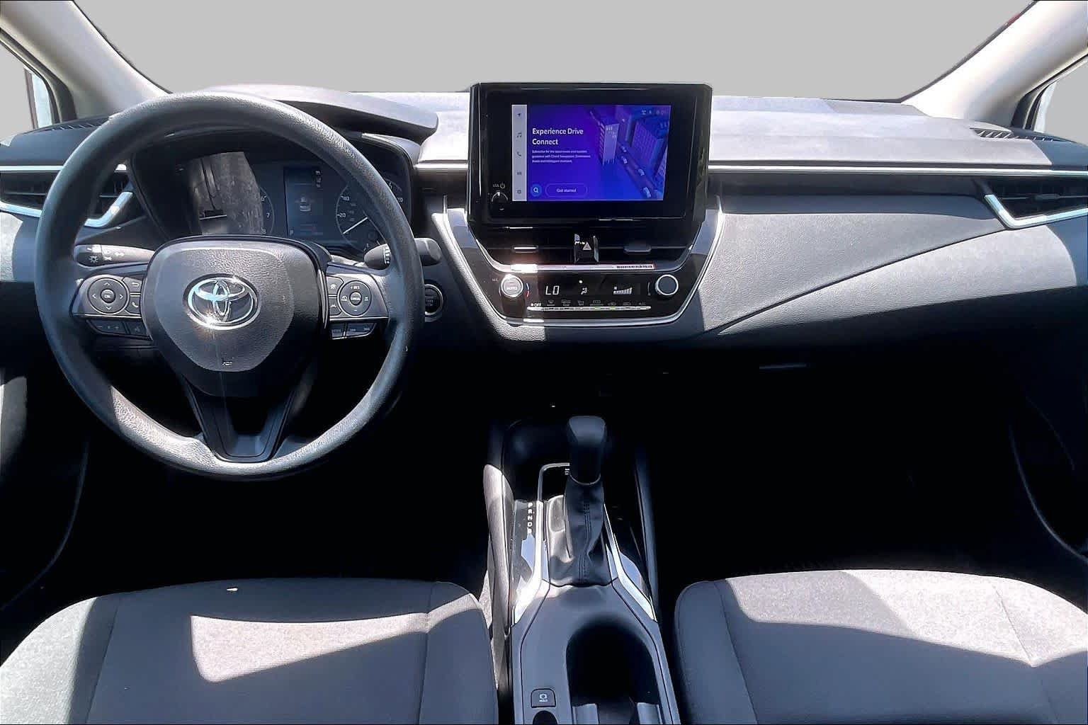 Used 2025 Toyota Corolla LE w/ LE Premium Package FWD image 14