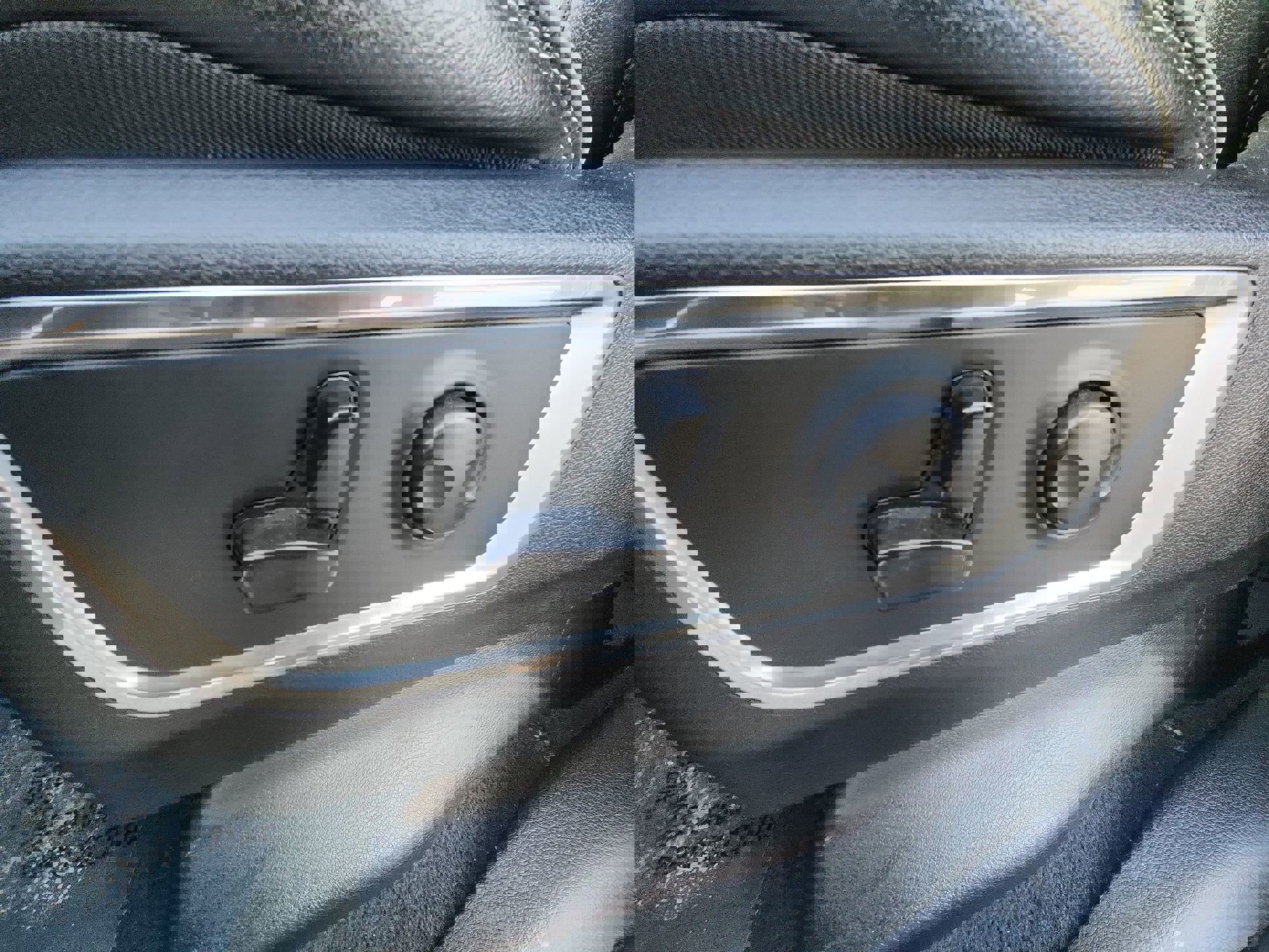 Certified 2024 RAM 1500 Laramie image 14