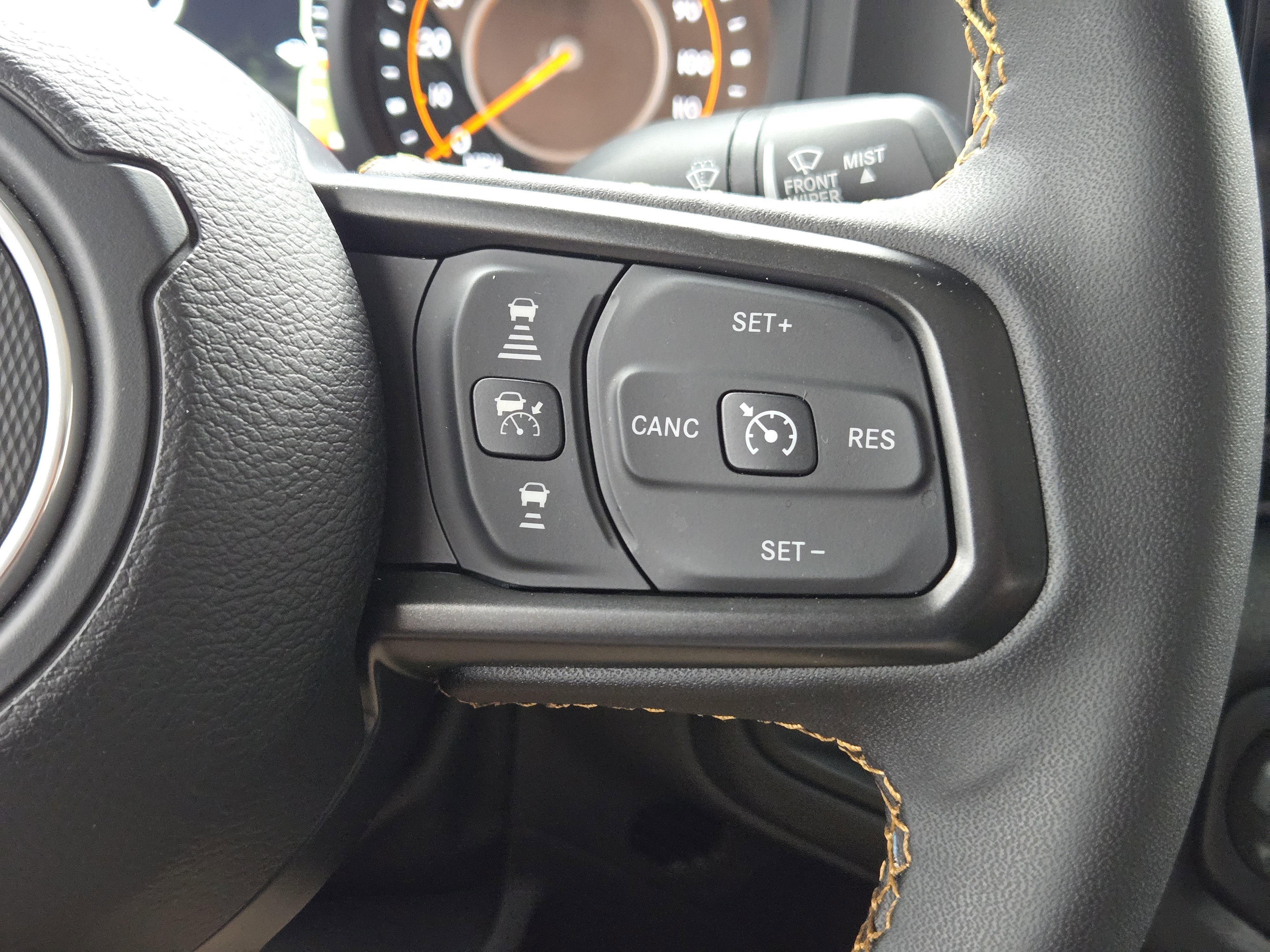 Used 2024 Jeep Gladiator Sport image 31