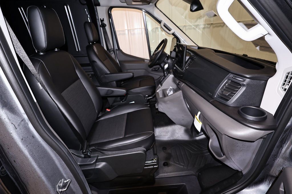 New 2026 Ford Transit 250 148 Medium Roof Extended AWD image 17
