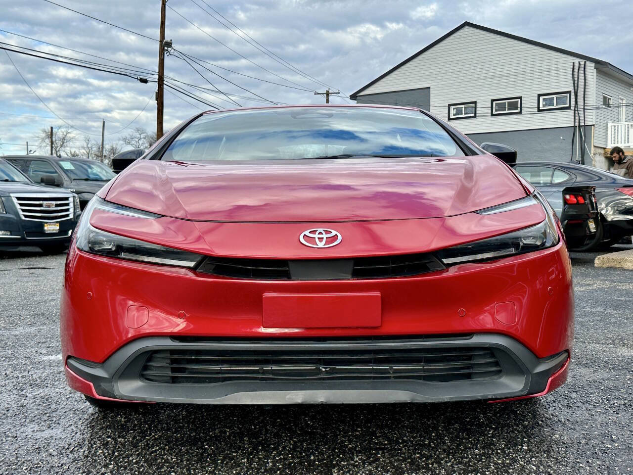 Used 2023 Toyota Prius LE image 2