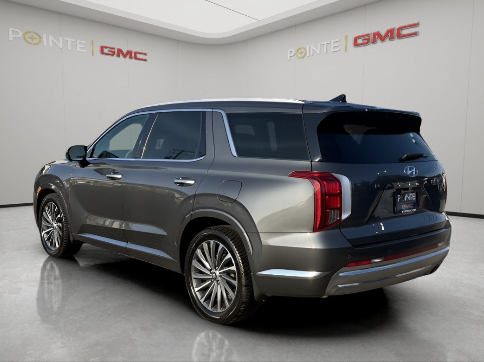 Used 2023 Hyundai Palisade Calligraphy AWD/4WD image 5