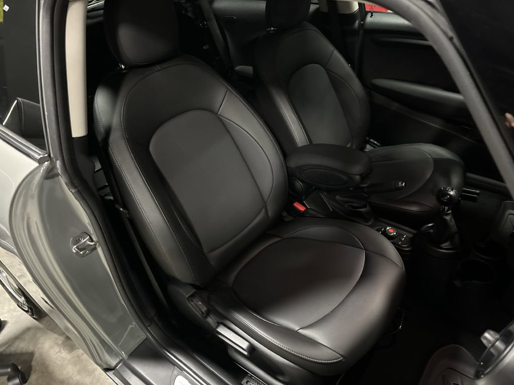 Used 2019 MINI Cooper 2-Door Hardtop w/ Storage Package image 47