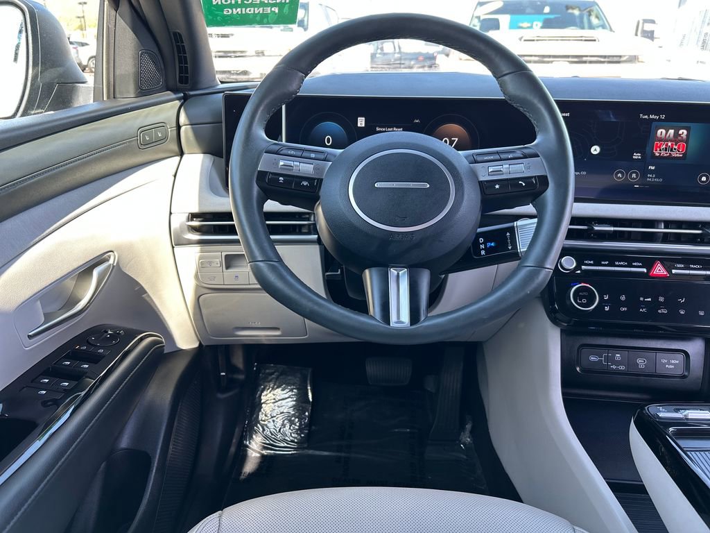 Used 2025 Hyundai Tucson Limited AWD/4WD image 9