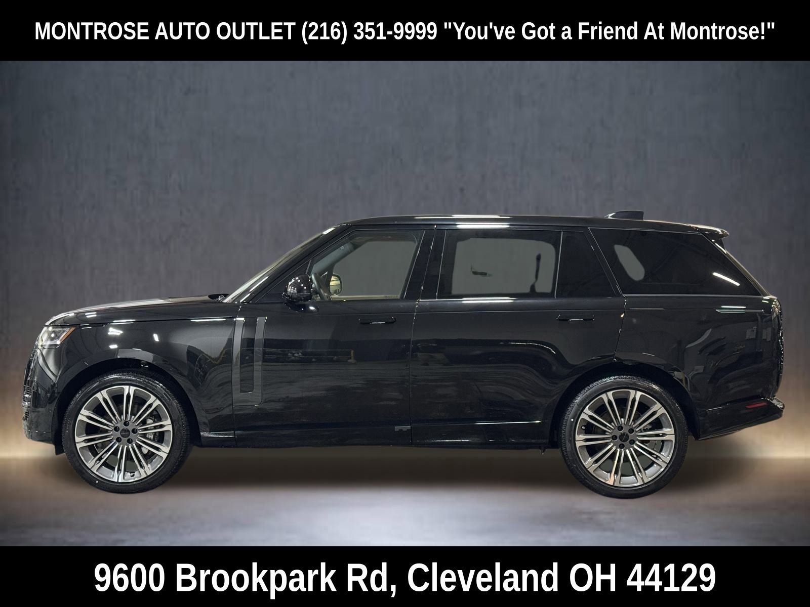 New 2026 Land Rover Range Rover Long Wheelbase SE image 2