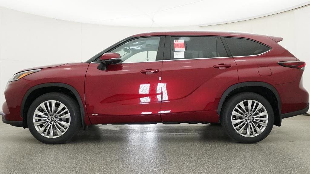 New 2026 Toyota Highlander Platinum AWD/4WD image 19