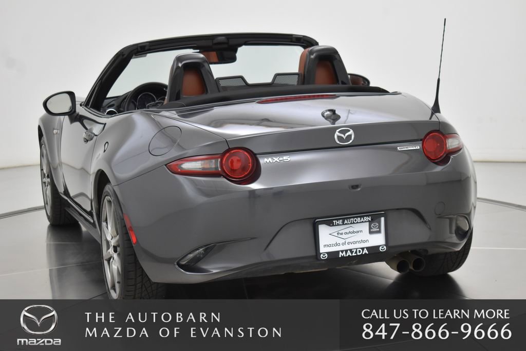 Certified 2022 MAZDA MX-5 Miata Grand Touring RWD image 19