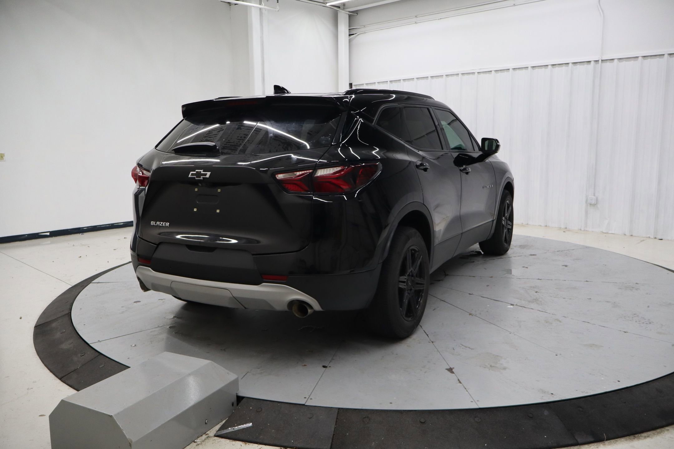 Used 2021 Chevrolet Blazer LT w/ Sound & Technology Package image 4