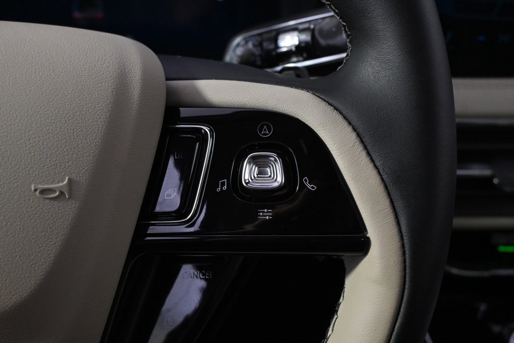 New 2026 Lincoln Corsair Premiere image 36