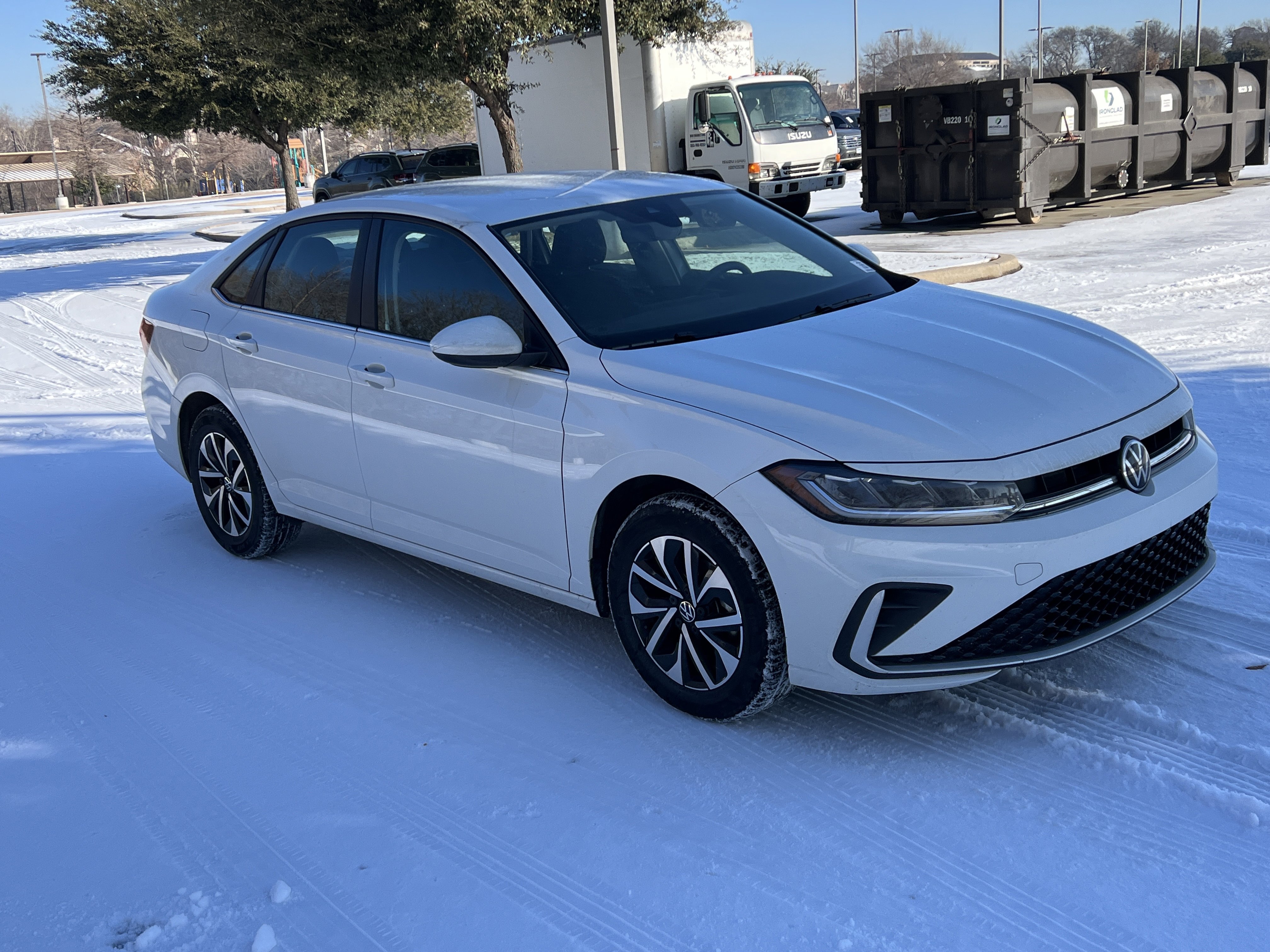 Certified 2025 Volkswagen Jetta S image 2