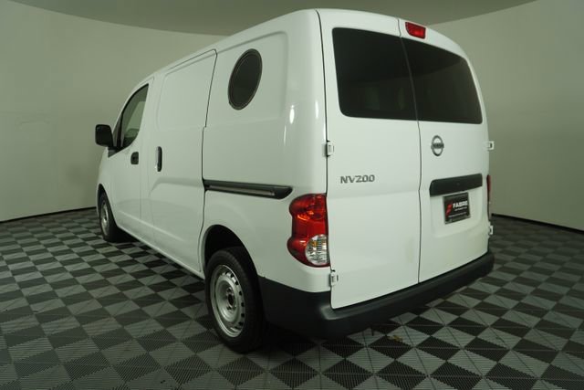 Used 2021 Nissan NV200 S w/ Back Door Glass Package image 5
