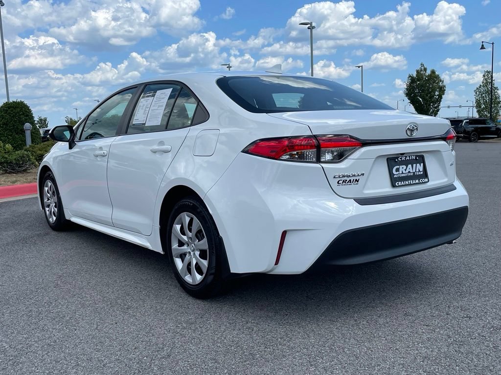 Used 2024 Toyota Corolla LE FWD image 5