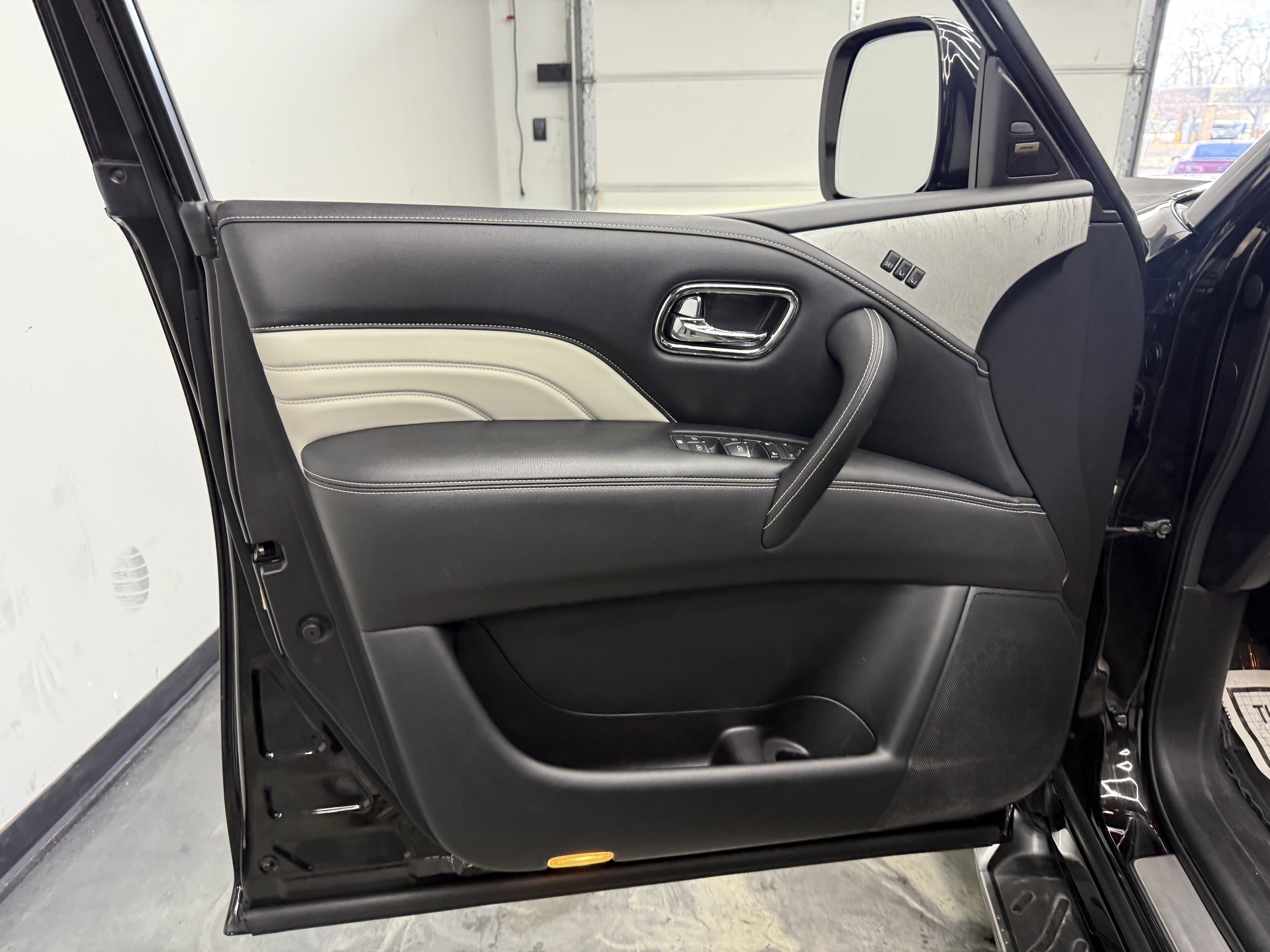 Used 2019 INFINITI QX80 Limited image 10