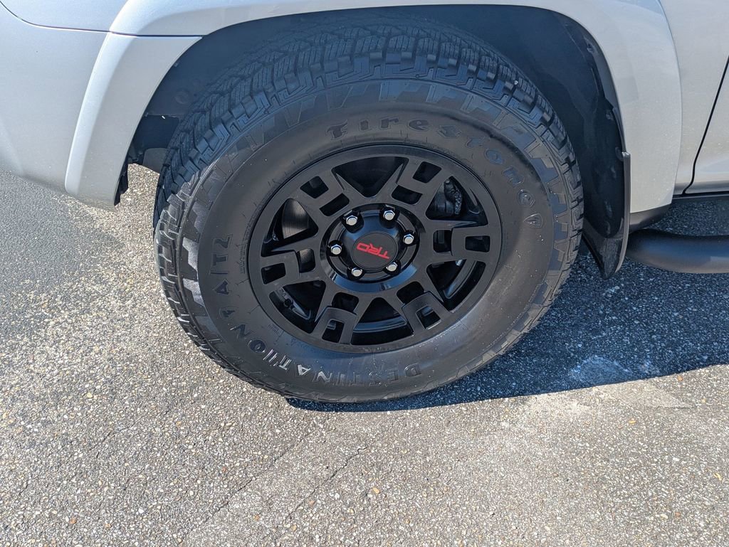 Used 2023 Toyota 4Runner SR5 Premium image 33